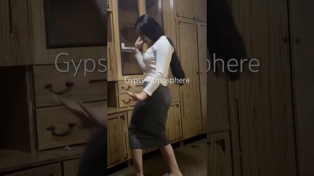 Цыганка танцует / цыганская полька, Цыганская свадьба, Цыганская песня смотреть онлайн