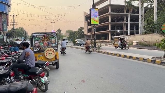  D Ground Faisalabad Pakistan - 4K Walking Tour  Captions