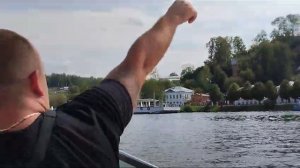 Катер по Волге