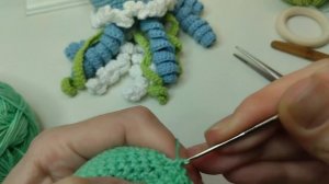 Мастер класс по вязанию игрушек-погремушек.