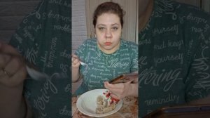 ОТВЕЧАЮ НА КОММЕНТЫ_ТВАРЬ Я ДРОЖАЩАЯ ИЛИ ПРАВО ИМЕЮ СВОВЕТОВАТЬ_ МУКБАНГ РЫБНЫЕ ПЕЛЬМЕШКИ