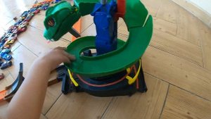 ХОТ ВИЛС АТАКА КОБРЫ И Hot Wheels НАУЧНАЯ ЛАБОРАТОРИЯ.