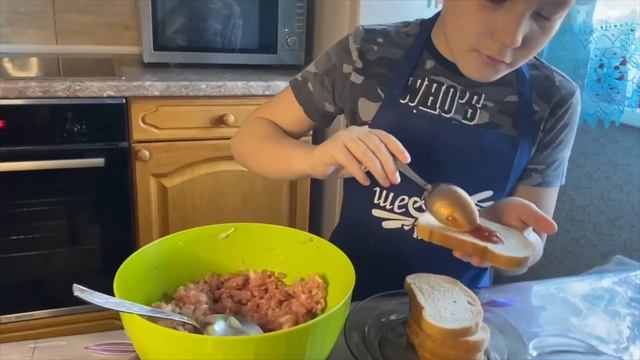 Секретный рецепт изумительного бутерброда с фаршем😋😎🥪#видеопродетей #детиготовят #бутерброды