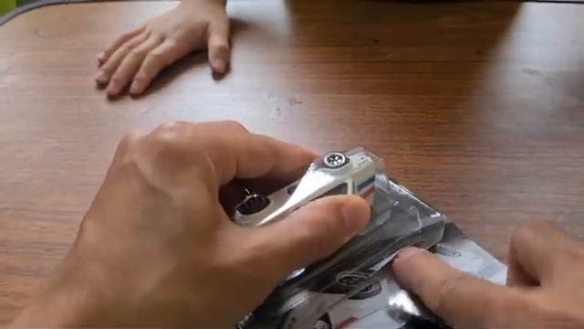 Unboxing Hot Wheels BMW 2002 Vintage