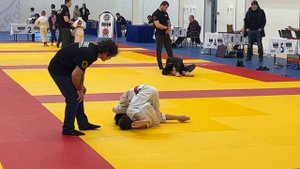 Гулжанов Самир (R) vs Мутилин Арсений/BJJ Gi Rock&Rolling25/Желтые/2010-2011/до 37 кг.