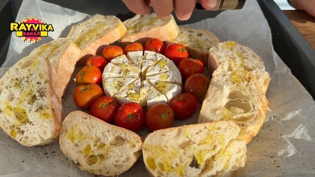 Простой рецепт как в ресторане. Запечённый сыр КАМАМБЕР  с чесноком и ароматными травами.