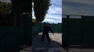 Жим двух гирь 32+16+2 кг (50 кг) по длинному циклу, одной рукой 5 раз. IDRIS M.