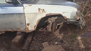 Приехал смотреть волгу после дтп перед тем как согласиться на ее ремонт. Такие волги нужно сдавать.
