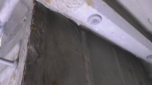 БМВ Е60 на пескостуй и обработку днища, ИЛИ КАК ГНИЁТ БМВ!!!