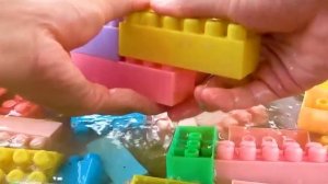 Играем в машинки на песке для детей часть 2 (Bibo)