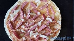 Пицца из лаваша в духовке с сыром и колбасой. Быстро и вкусно!