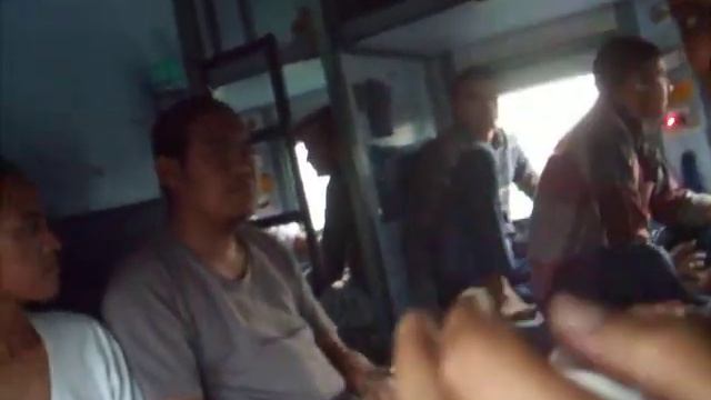 IHL44 Хинди лайф. Индийские поезда 5. смотреть онлайн