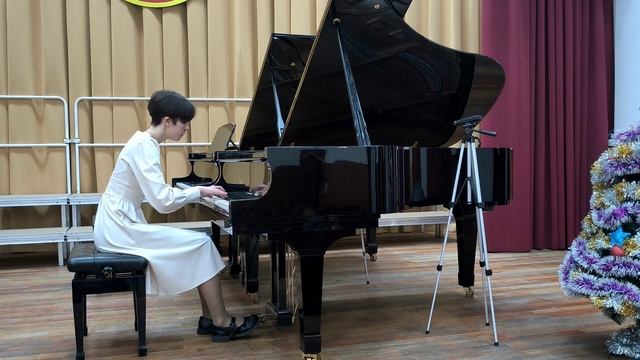 И.С. Бах - ХТК 1 часть "Прелюдия и фуга до-диез-мажор". Исполняет Соловьёва Екатерина (8 класс)