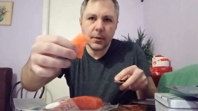 MUGBANG. КУШАЮ СЛАБОСОЛЁНУЮ ФОРЕЛЬ