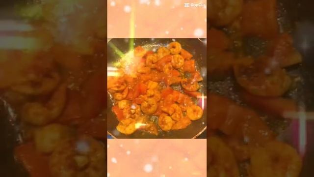 Креветки 🍤 и спагетти . Без сливочного соуса тоже можно )))