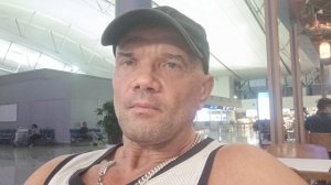 Погиб на СВО.Бывший футболист,осуждённый за сбыт запрещеных средств, воевал по амнистии.Но к сожале