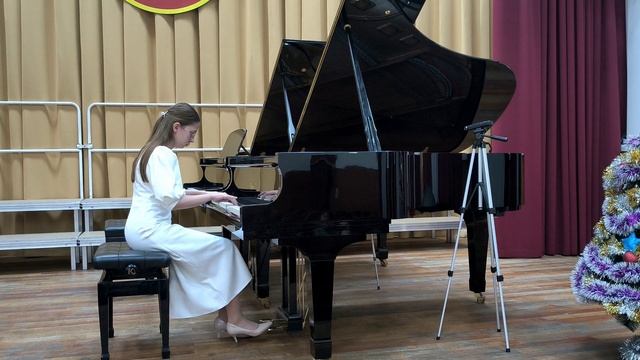 И.С. Бах - ХТК 1 часть, "Прелюдия и фуга ми минор". Исполняет Мелехова София