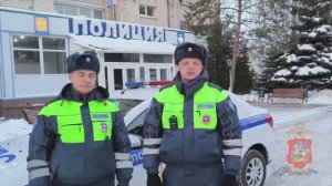 В Подмосковье автоинспекторы оперативно сопроводили машину с беременной женщиной в роддом