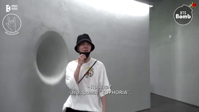 J-hope visits HYBE INSIGHT - BTS
[Русские субтитры