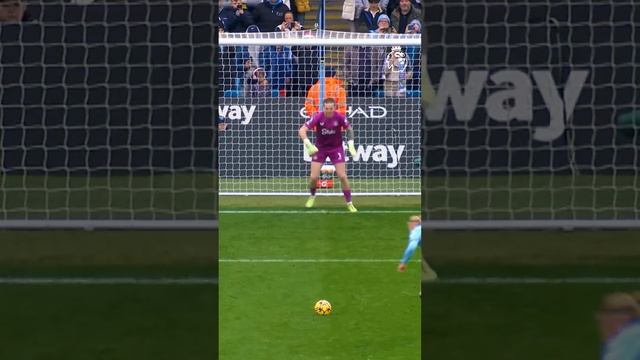 Pickford MIND GAMES save Haaland penalty ✋