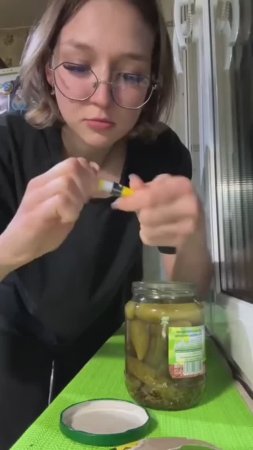 Вредительница