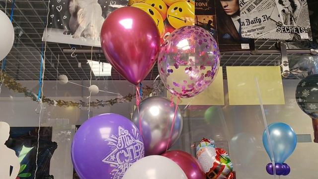 Сколько держаться воздушные шары накачанные гелием.