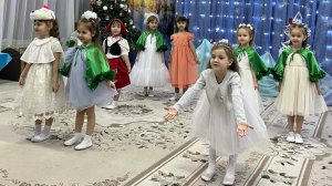 Новогодний утренник в старшей группе "Юнга".