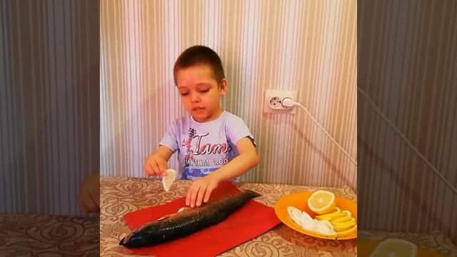 Запечённая горбуша в фольге
