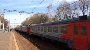 Электропоезд ЭД4М-0359 на платформе Чертаново