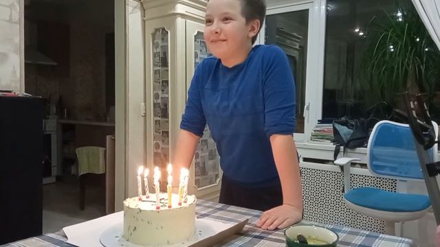 Мой день рождения (ура!) 🥳 смотреть онлайн