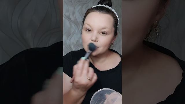 ЛЕГКИЙ ЛЕТНИЙ МАКИЯЖ