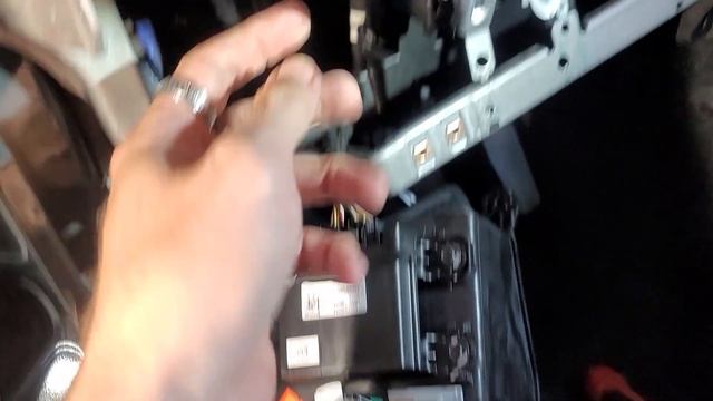 2024 JEEP WRANGLER AUDIO UPGRADE / HOW TO DRIVER SPEAKER POD LOWER DASH / PART 2 смотреть онлайн