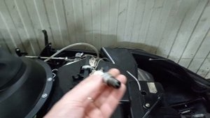 STELS VIKING 600 Свечи зажигания и бронепровода в снегоход.