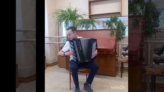 веселый гармонист