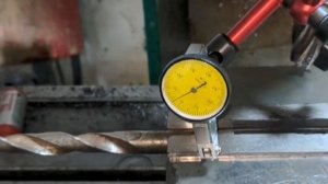 Люфт подвижной губки тисков, настройка, покраска.