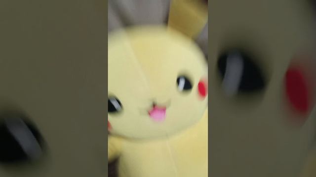 Новогодний пикачу