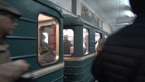 Электропоезд 81-717/714.5 номерной на станции Автозаводская