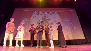 Новогодний спектакль "ДЕД МОРОЗ И САНТА"