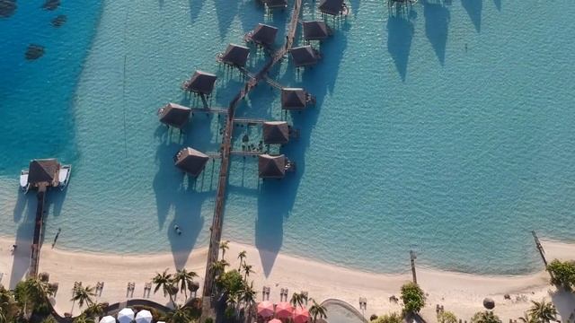 Intercontinental Le Moana Resort in Bora Bora 2019 (By Drone) смотреть онлайн