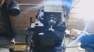 Формирование воздушного вихревого тороида закрученным потоком воздуха, движущимся в противоток