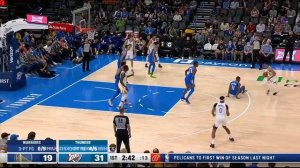 Jordan Poole made the defender take a seat 👀