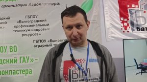 Схема 2х клавишного выключателя с 1 розеткой с 2мя источниками света