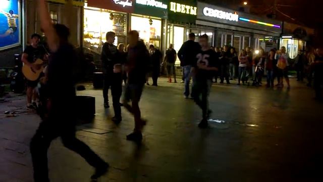 Moscow, Rock behind metro station Partisanskaya Партизанская (станция метро, Москва)