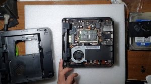 華碩 Asus mini pc Vivo PC VM60 disassembly