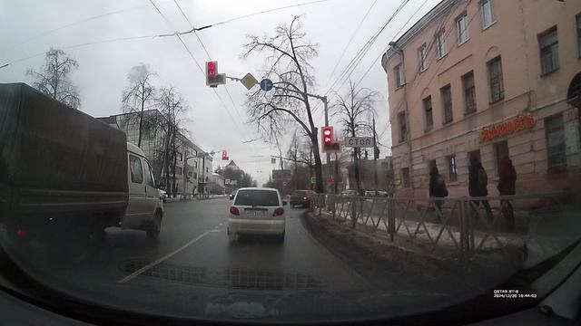 Положил с прибором - м551кс76 (Ушло в ГИБДД)