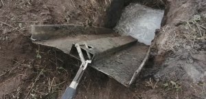 Супер находка, наклонный транспортер. 2 дня копа и мы его вытащили!