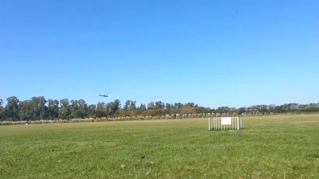 Nick Maxwell in YouCan Fly 2013