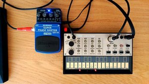 Behringer SP400 & Volca Keys (Tempo sync jam)