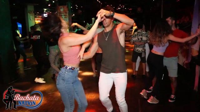 Leeoz Gahali & Tom Radai dance Bachata смотреть онлайн