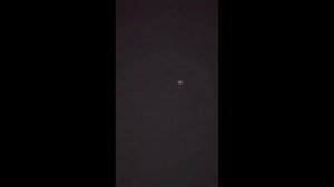 В ночном небе засняли на видео странный объект в небе Мичигана.